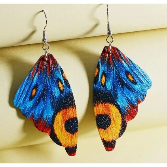 Butterfly Wings Dangle Pierced Earrings Hook Drop. Silvertone. Boho Festival. - Picture 6 of 6